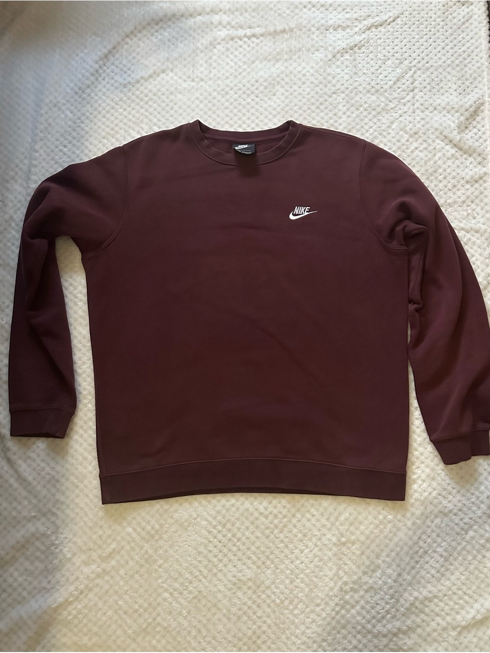 Nike Men’s Crewneck Sweatshirt in Maroon